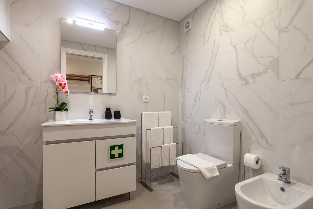 Gravito 53 Apartments By Home Sweet Home 아베이루 외부 사진